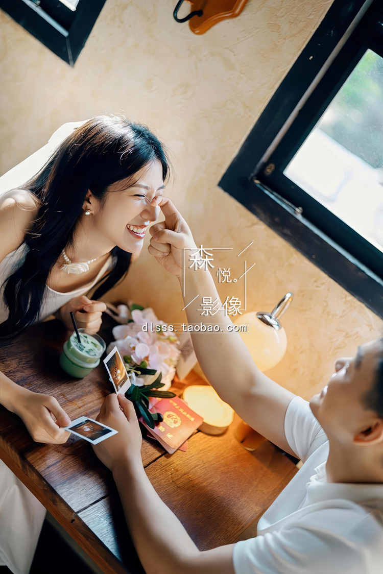 H1464 结婚领证跟拍样图网盘下载